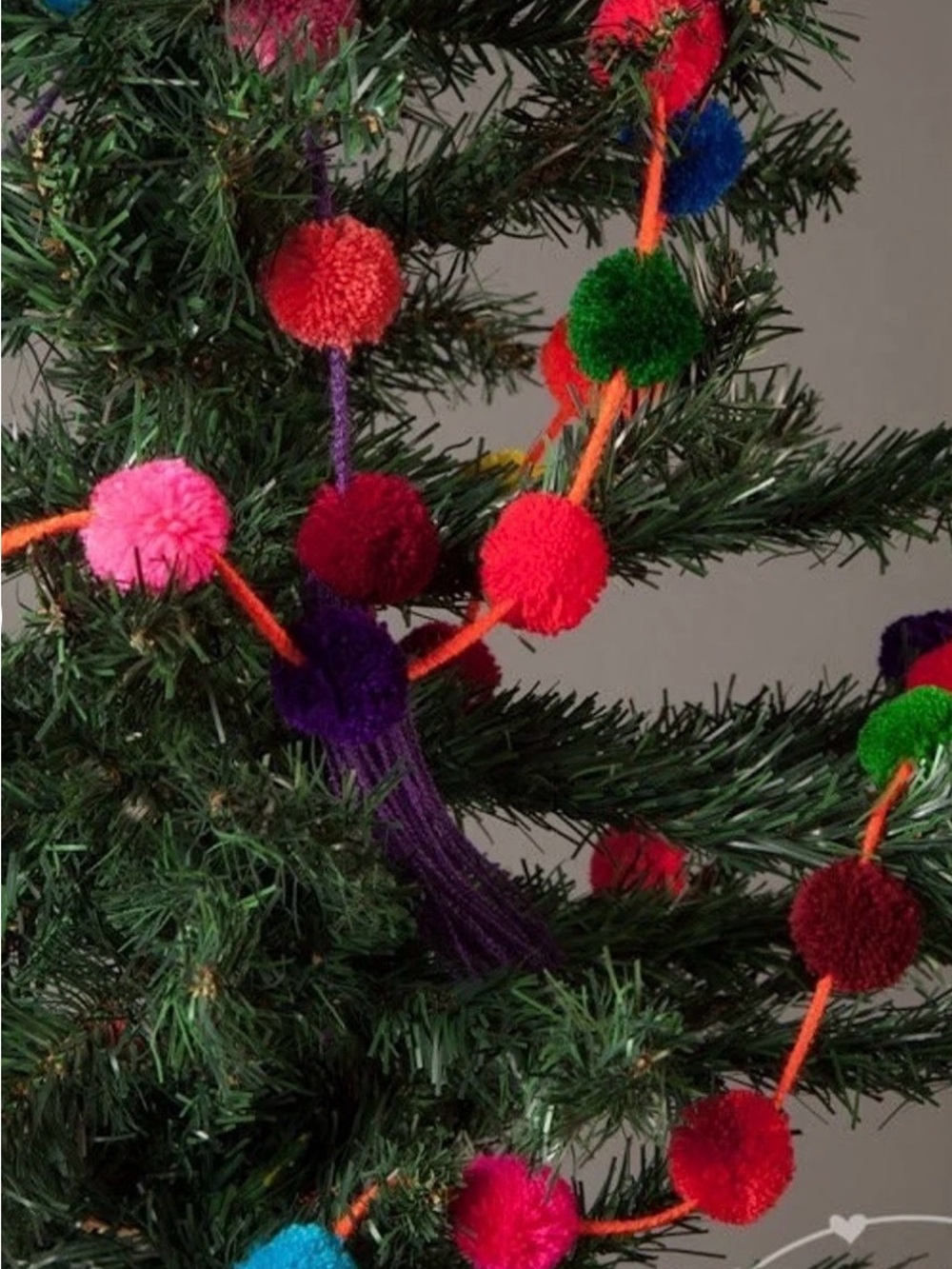 Mexican Pom Pom Garland. - Picture 6 of 6